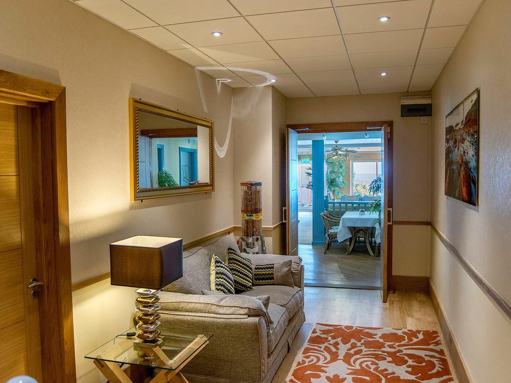 Biarritz Hotel Saint Brelade Exteriör bild