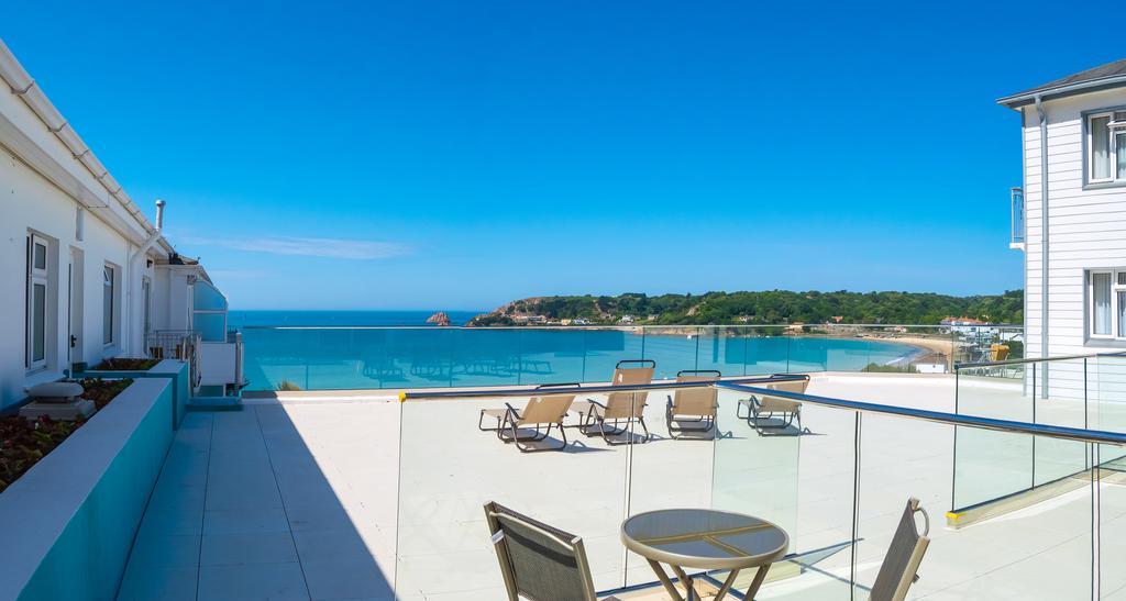 Biarritz Hotel Saint Brelade Exteriör bild